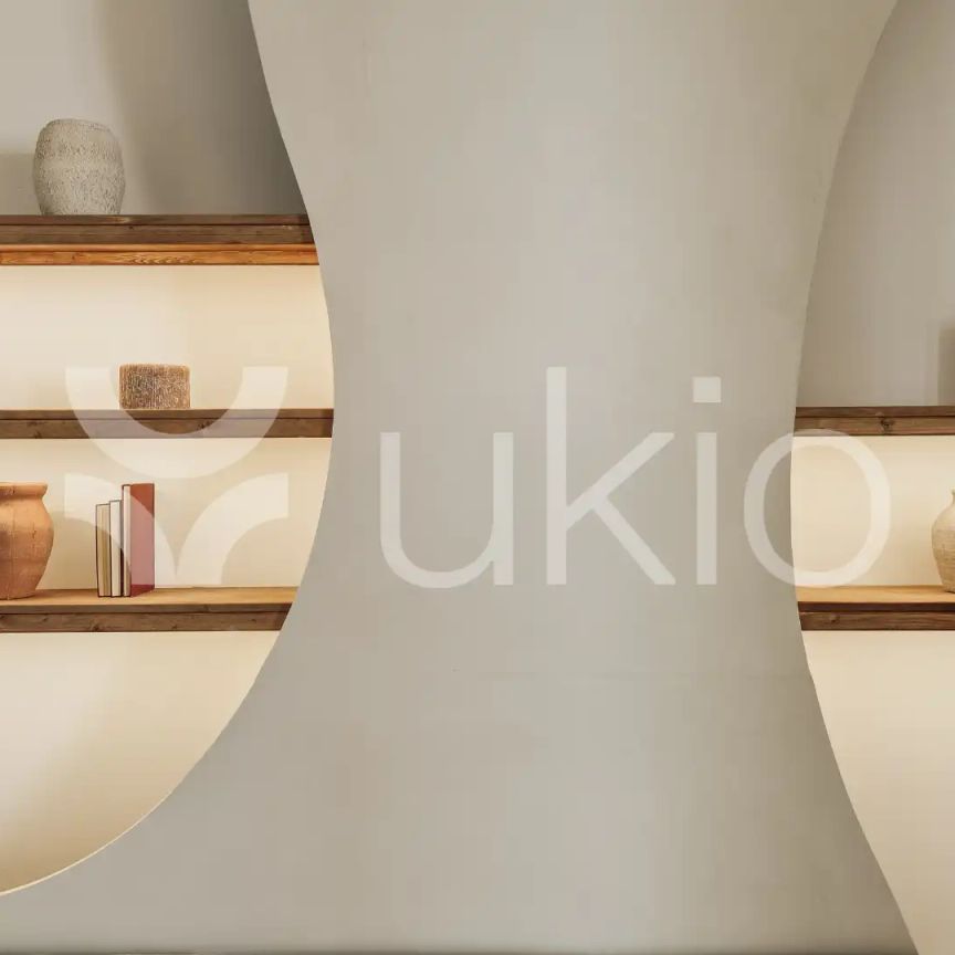 Apartamento de alquiler en Carrer D'avinyó, Barri Gòtic - Photo 1