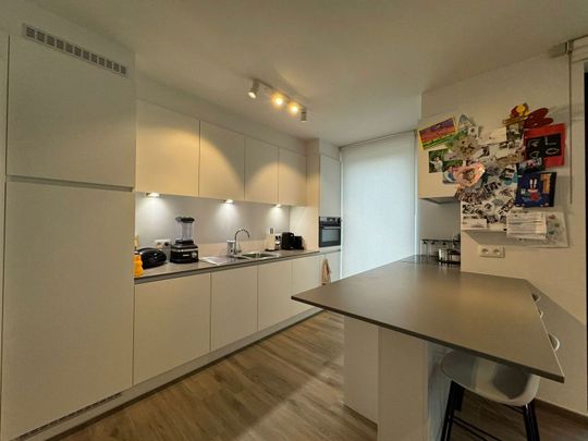 Te huur - Appartement - Photo 1