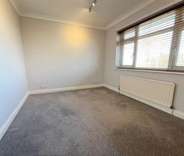 3 bedroom detached house to rent - Photo 3