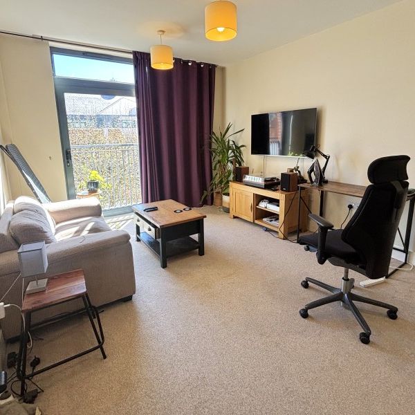 Guildford Street, Chertsey - 2 bedrooms Property for lettings - Seymours - Photo 1