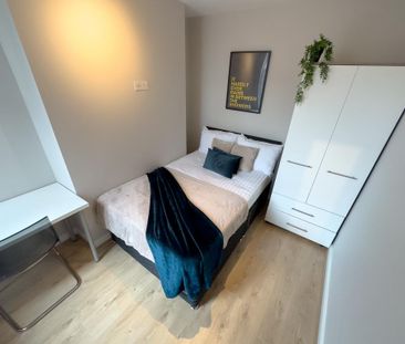 6 bedroom terraced house to rent - Photo 5