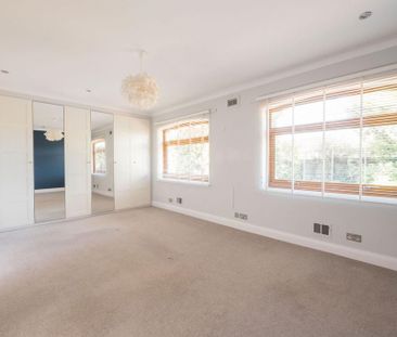 4 bedroom detached house to rent - Photo 1