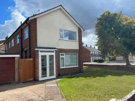 3 bedroom semi-detached house to rent - Photo 4