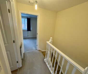 2 bedroom semi-detached house to rent - Photo 4