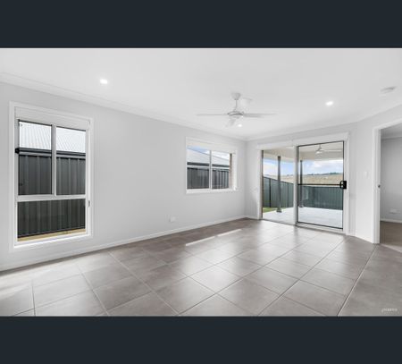 1/5 Livistona Drive, Lochinvar, NSW 2321 - Photo 3