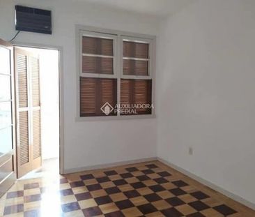 Apartamento com 3 quartos e 83m² para alugar em Centro Histórico, P... - Foto 6