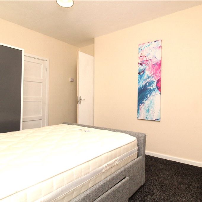 Mandeville, Northolt, UB5 4LU - Photo 1