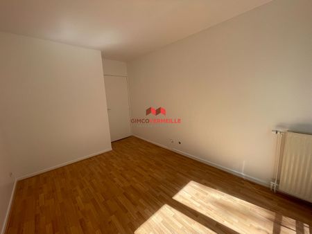 Location Appartement 3 pièces 66m² - Photo 4