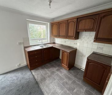 4 bedroom terraced house to rent - Photo 5