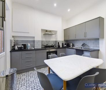 Borough Road Room 3, Middlesbrough - Photo 3