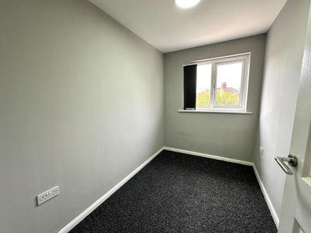 3 bedroom detached house to rent - Photo 4
