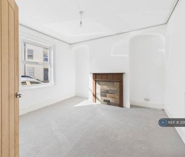 4 bedroom terraced house to rent - Photo 2