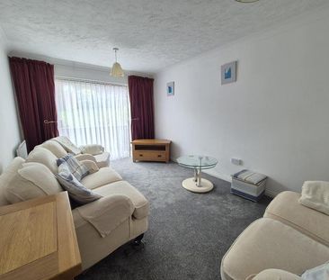 2 bedroom bungalow to rent - Photo 2