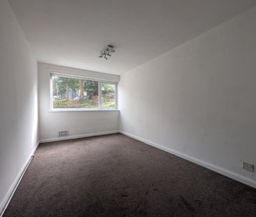 Bradford Road, Shipley - Photo 2