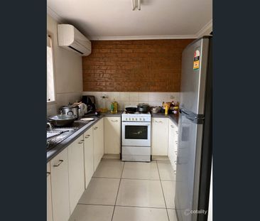 Modern Comfort Meets Tropical Tranquillity in This Stunning 3‑Bedro... - Photo 1