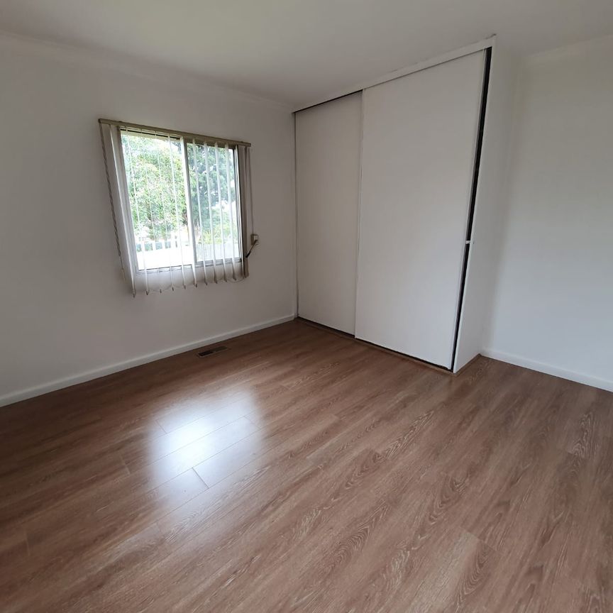 1/10 Binalong Avenue, Chadstone VIC 3148 - Apartment For Rent | Domain - Photo 1