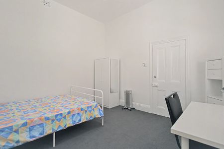 5-bedroom shared house, Philip St - Photo 3