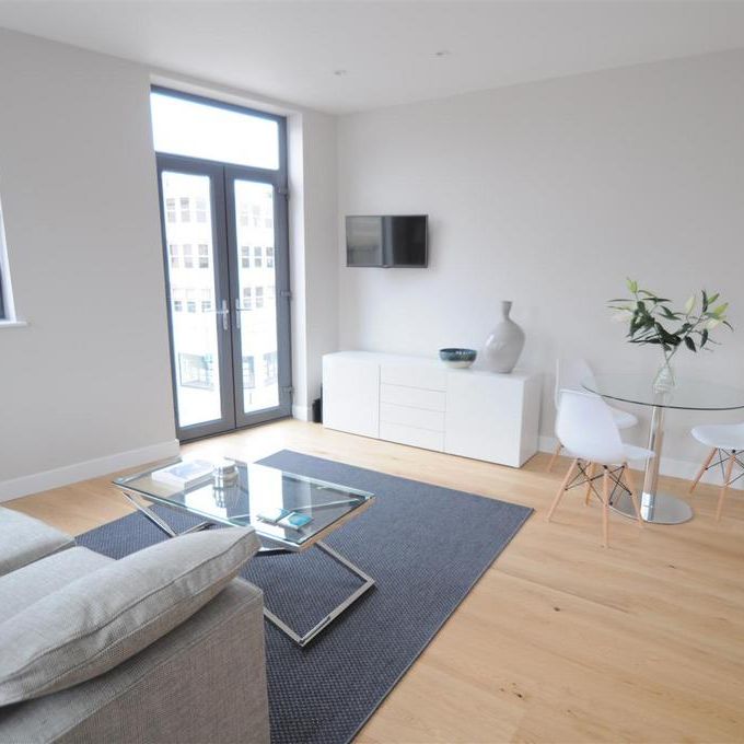 2 bedroom flat to rent - Photo 1