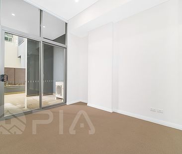 1 bedroom plus Study Apartment For lease! - Photo 3