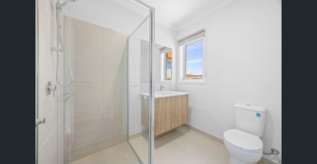 Modern and Homely 4-Bedroom Rental House in Armstrong Creek - Photo 4