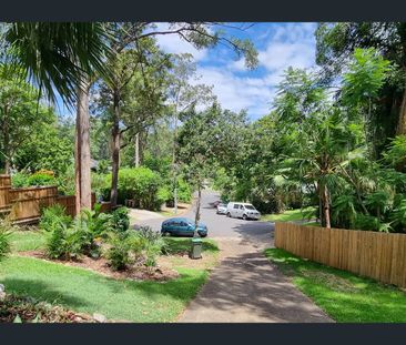 11 Igluna Street, Kenmore, Qld 4069 - Photo 5