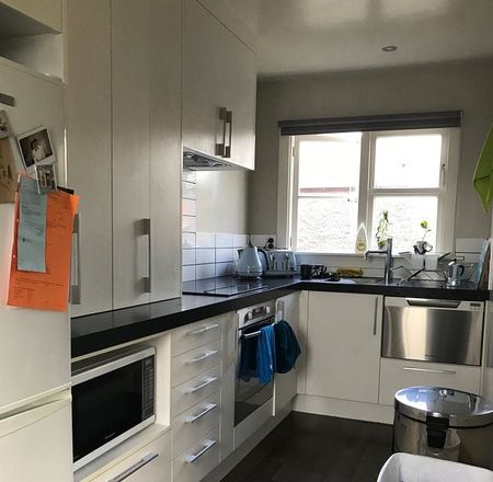 Sunny apartment with City views - Photo 5