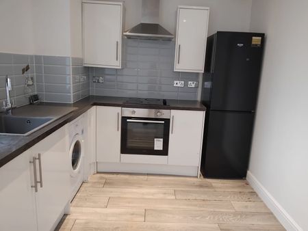 Studio Flat, The Compasses, LU1 - Photo 4