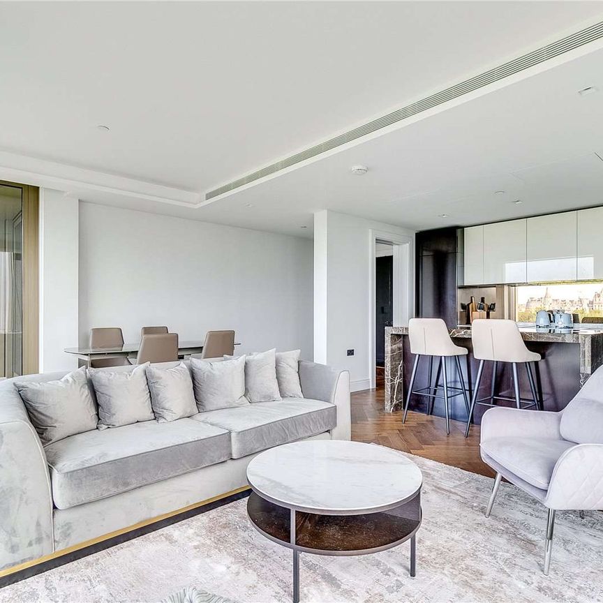 New 2 bedroom apartment with views of the London Eye and a parking space. - Photo 1