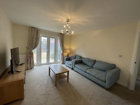 4 bedroom detached house to rent - Photo 4