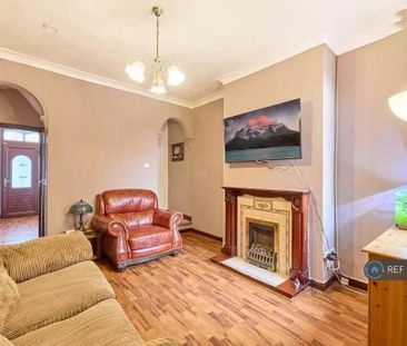 2 bedroom terraced house to rent - Photo 4