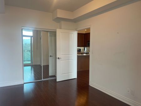 For Lease - 10 Bloorview Place Unit# 721, Toronto, Ontario - Photo 2