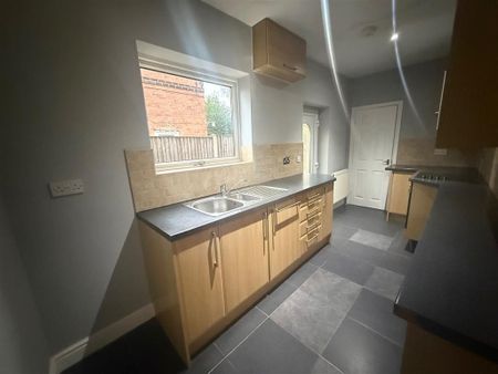 Norfolk Road, Bircotes, DONCASTER - Photo 5