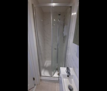 Studio Flat, Rushey Green, SE6 - Photo 2