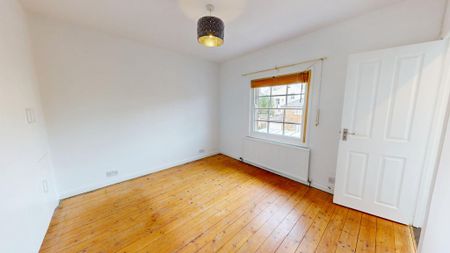 4 bedroom end of terrace house to rent - Photo 3