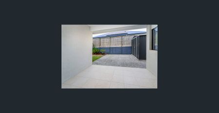 Spacious 4 Bedroom Family Home Available for Long-Term Lease. - Photo 4