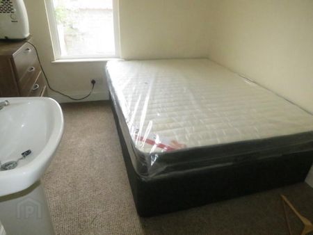 120 University Avenue, Belfast, BT7 1GZ - Photo 5