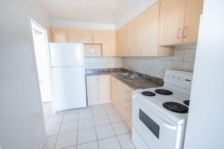 For Lease - 50 Cambridge Avenue Unit# 2112, Toronto, Ontario - Photo 4