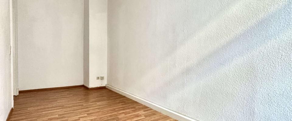 **zentrumsnahe** 3-RW mit Tageslichtbad und Keller - Photo 1