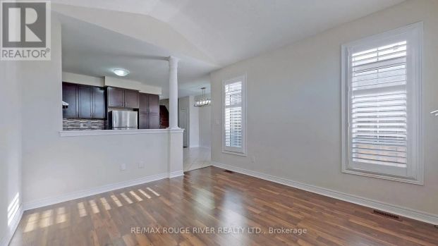 1022 BYRON STREET N - Photo 1