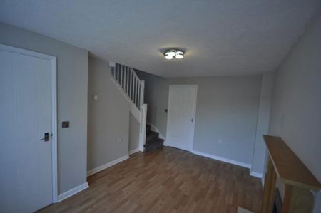 2 bedroom terraced house to rent - Photo 2