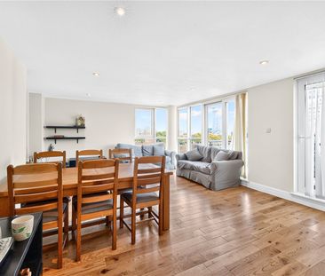 St. George Wharf, London, SW8 2LQ - Photo 2
