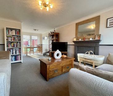 Daisy Hill Avenue - Photo 2