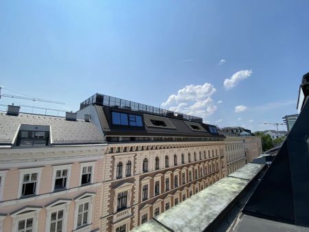 ERSTBEZUG nach Sanierung + DACHGESCHOSS + TERRASSE! - Photo 2