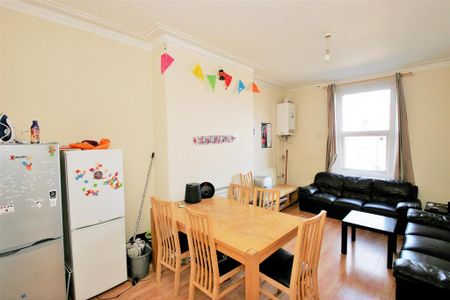 6 bedroom apartment to rent - Photo 2