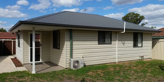 Neat 2 bedroom granny flat - Photo 3