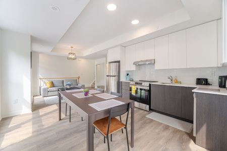 For Lease - 155 Canon Jackson Dr Drive Unit# 206, Toronto, Ontario - Photo 4