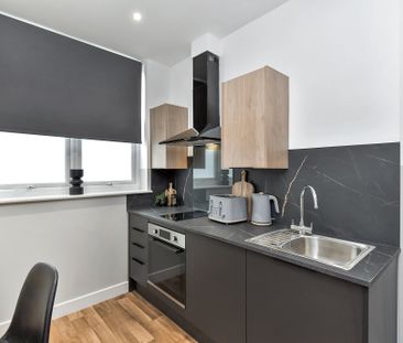 Leopold Street, DERBY - Photo 5