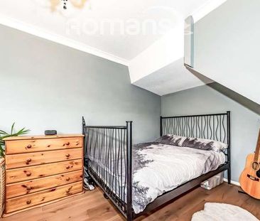 Wellesley Close, Ash Vale, GU12 - Photo 3