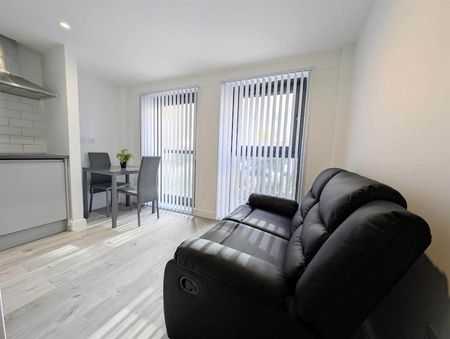 Wolstenholme Square, Liverpool, L1 - Photo 5