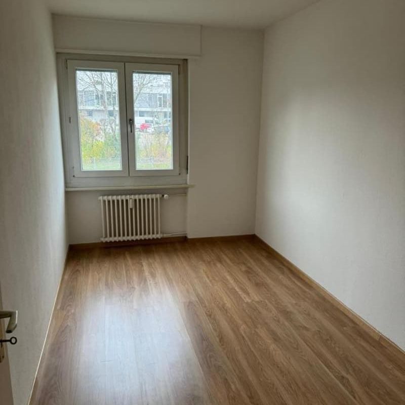 "Schöne Wohnung mit Gartensitzplatz an Grüner Lage" - Photo 1